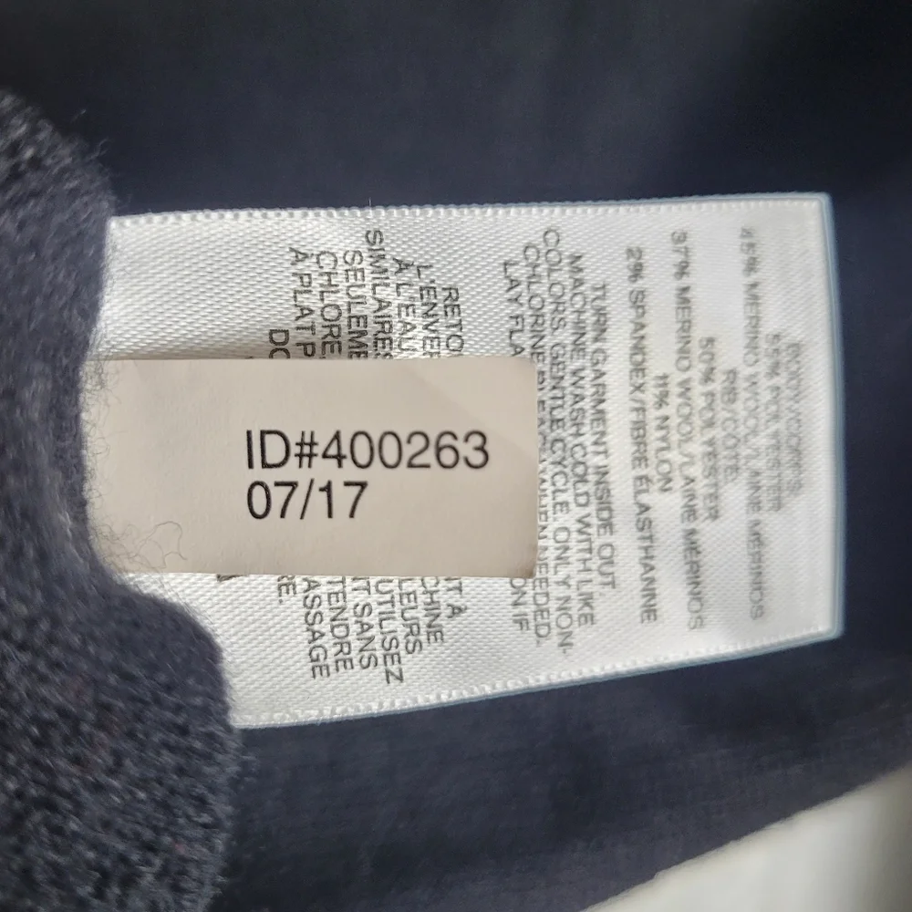 Express‎ Merino Wool Blend Crewneck Sweater Mens Medium Black Quiet Luxury